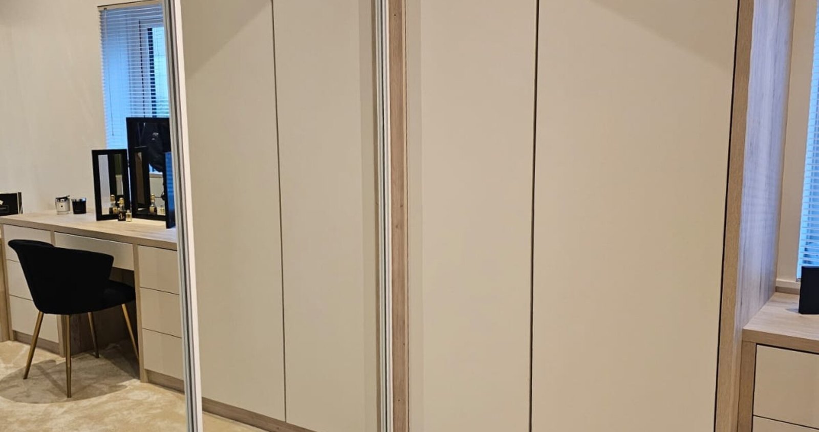 Bespoke fitted wardrobes in a Warrington bedroom